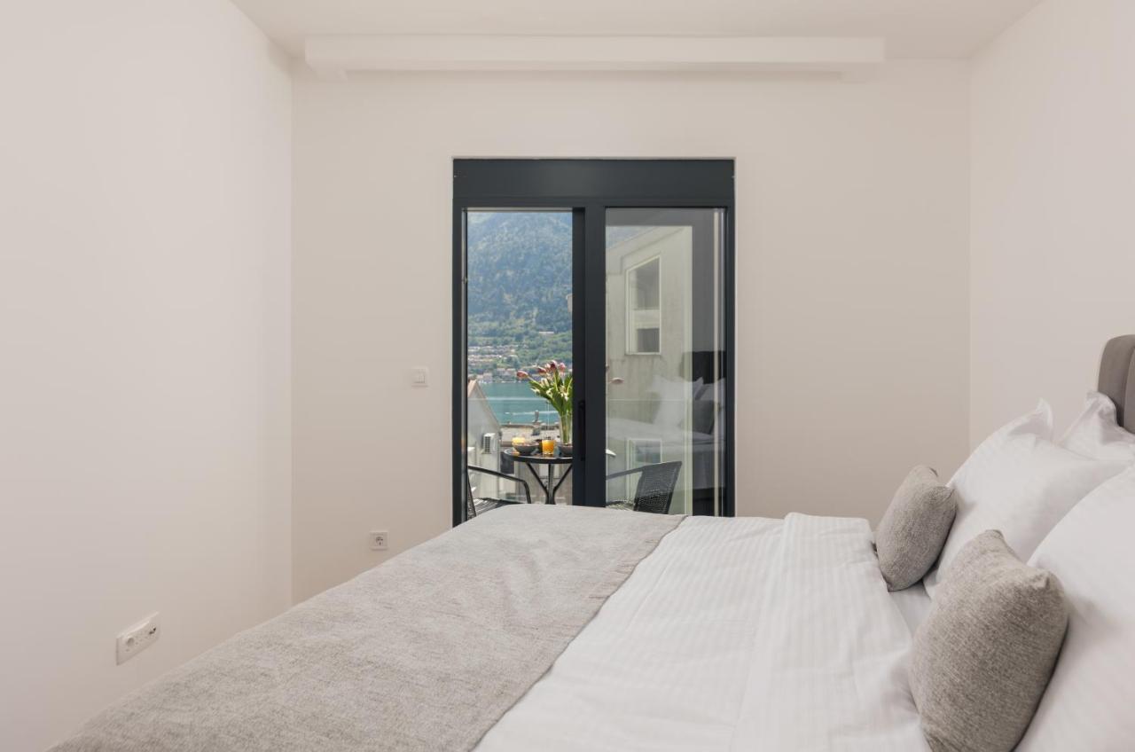 Berge Apartments Kotor Bagian luar foto