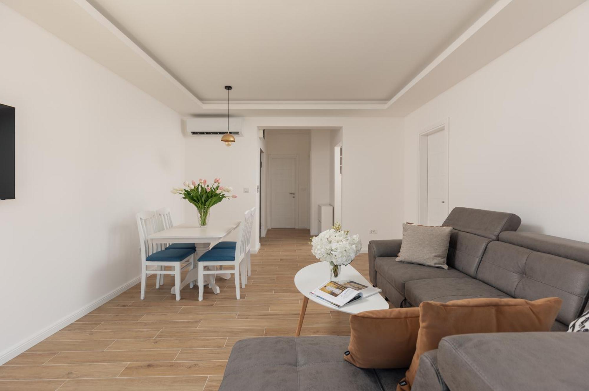 Berge Apartments Kotor Bagian luar foto