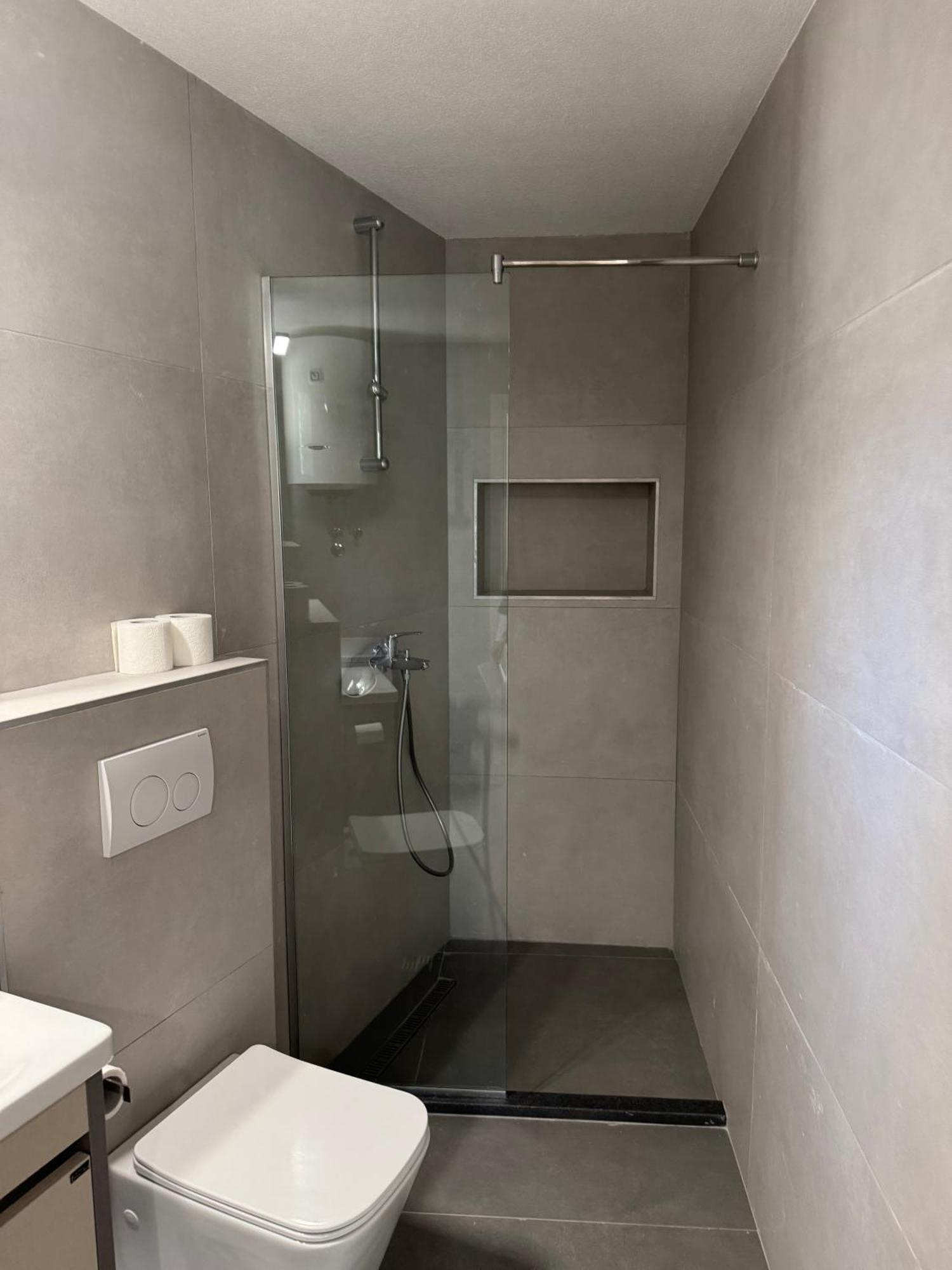 Berge Apartments Kotor Bagian luar foto